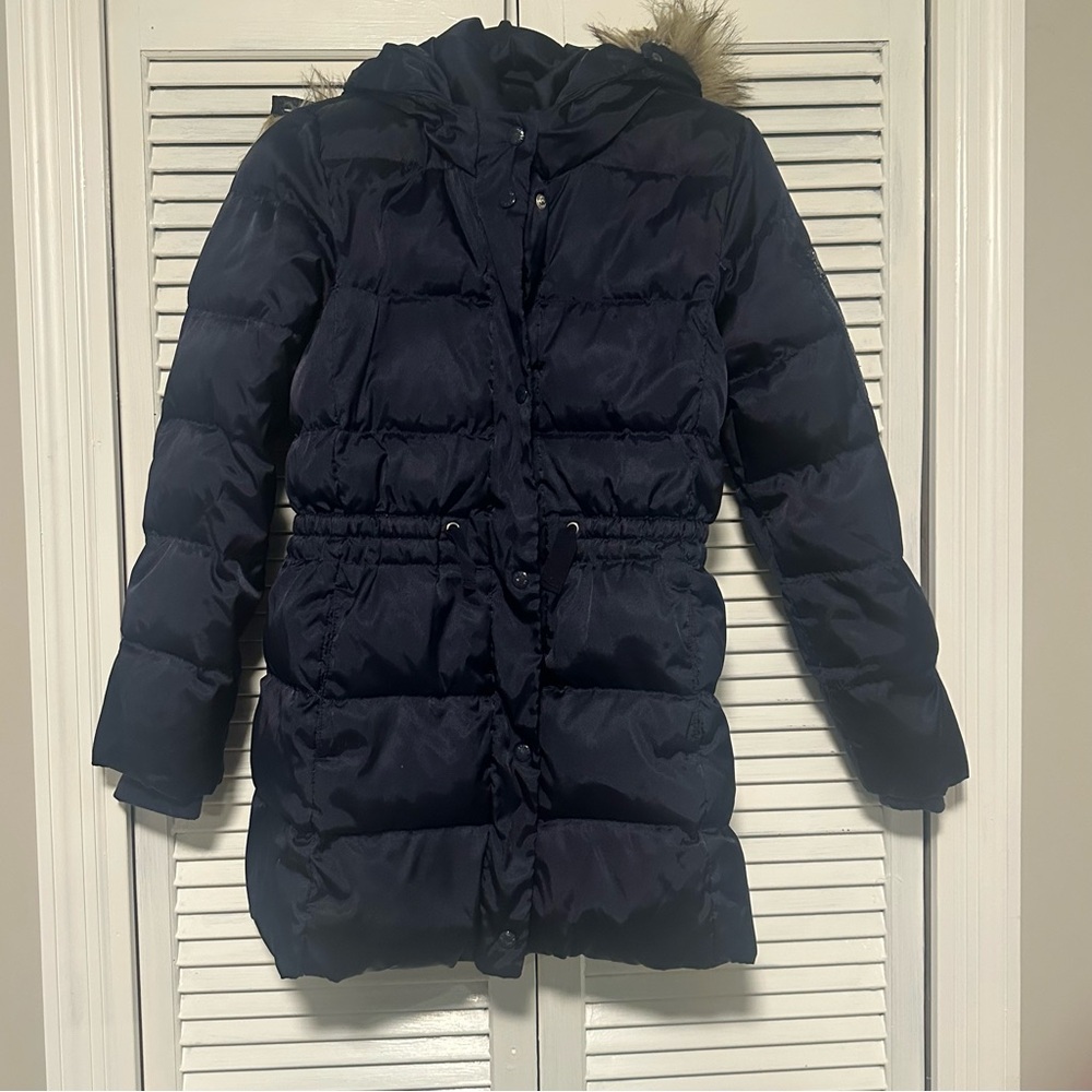 GAP Kids Girls Navy Puffer Jacket with hood and faux fur trim.